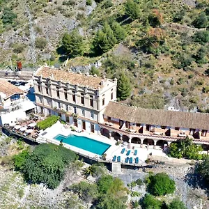 Complejo Turístico La Garganta Hotel