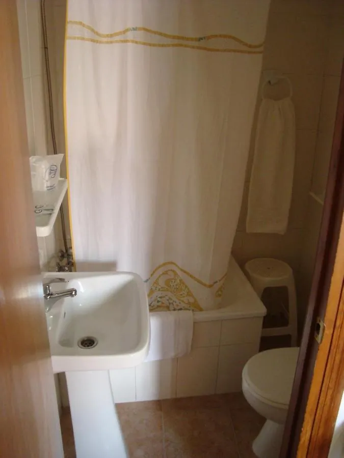 Hostal Duran Эль-Чорро 2*,